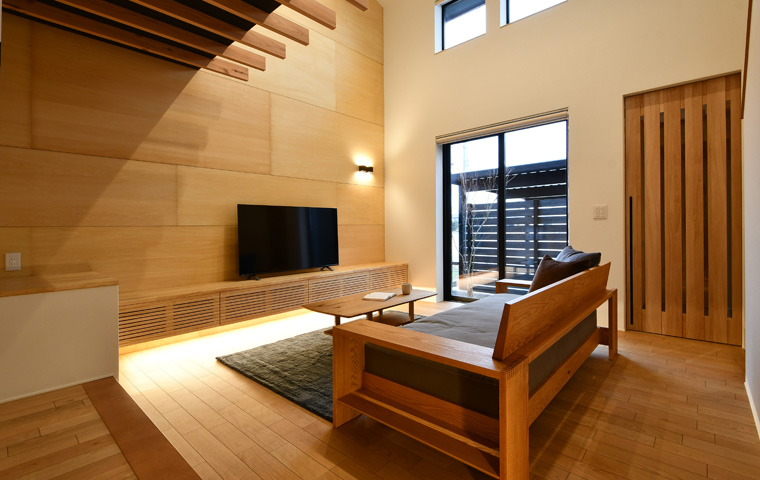 涼温な家 西荒屋モデル リビング